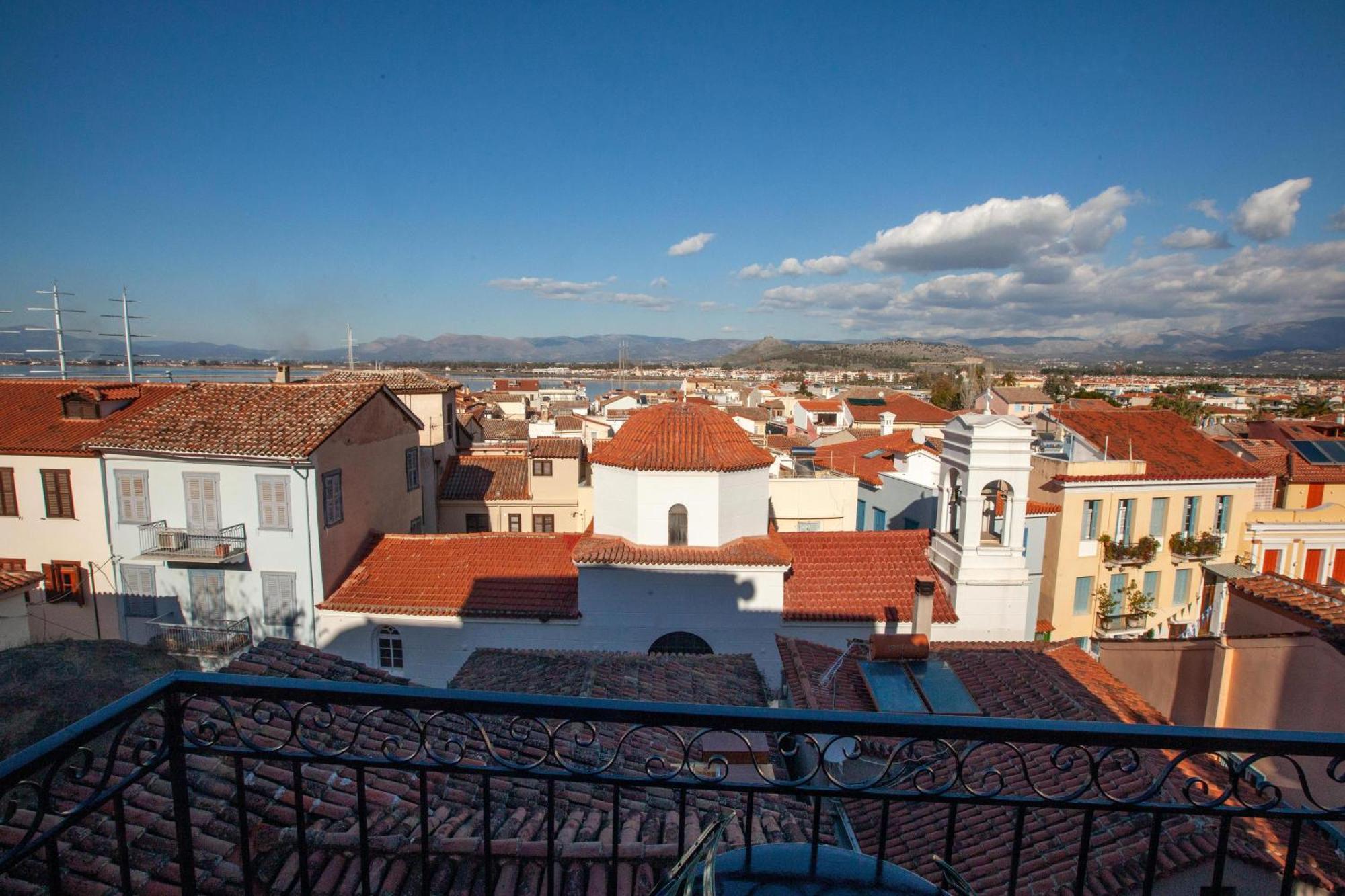 Byron Traditional Hotel Нафплион Экстерьер фото
