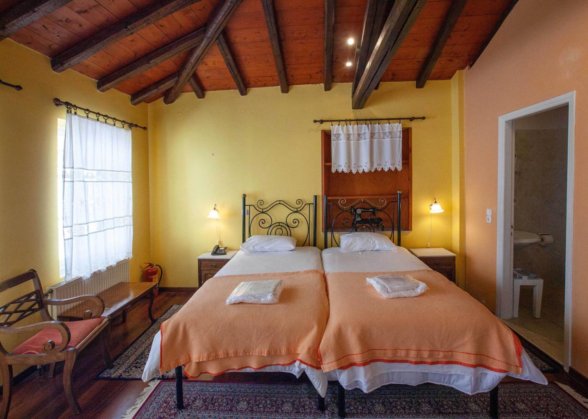 Byron Traditional Hotel Нафплион Экстерьер фото